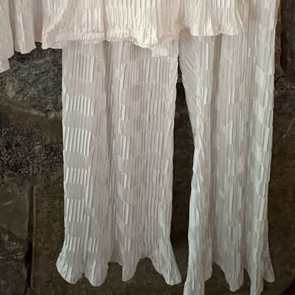 PRINCESS POLLY 2 PIECE WHITE TEXTURED LOUNGEWEAR SET: WIDE LEG PANTS SZ 12 US - Picture 5 of 5